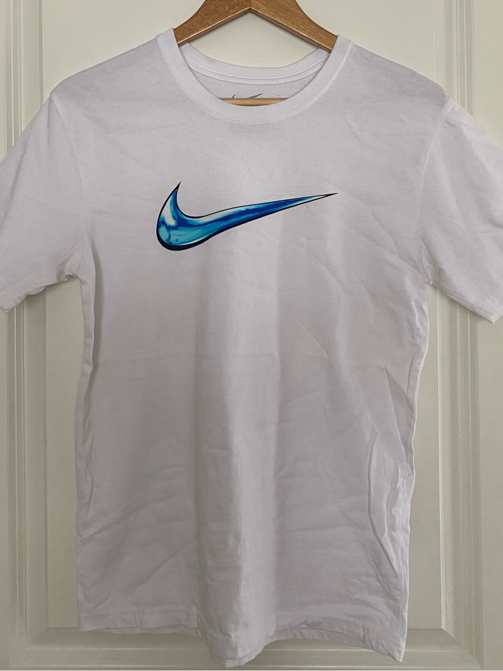 Nike Sportswear Swim White T-shirt Blue Watercolor Graphic Swoosh Regular Fit XL